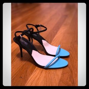 NWOT Super chic MK thin strap heels